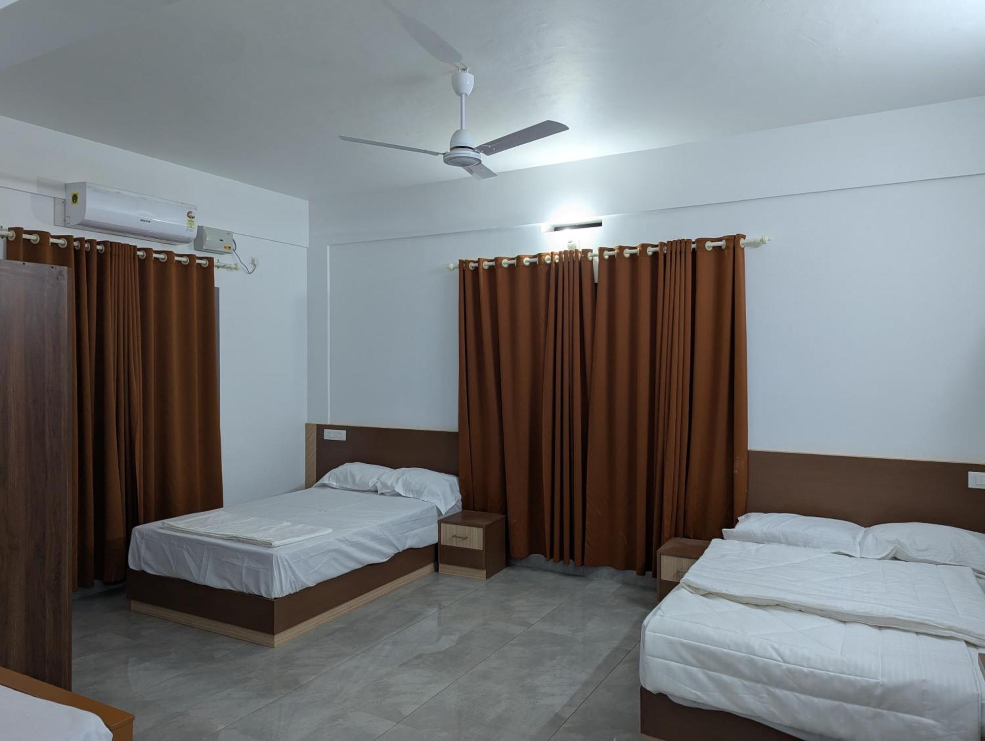 Jayalakshmi Residency Hotel Vaduvanchal Exterior foto