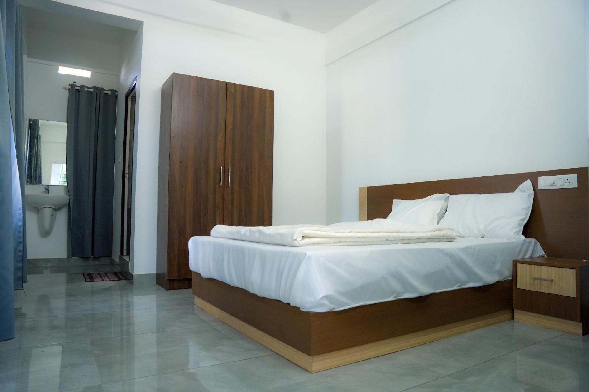Jayalakshmi Residency Hotel Vaduvanchal Exterior foto